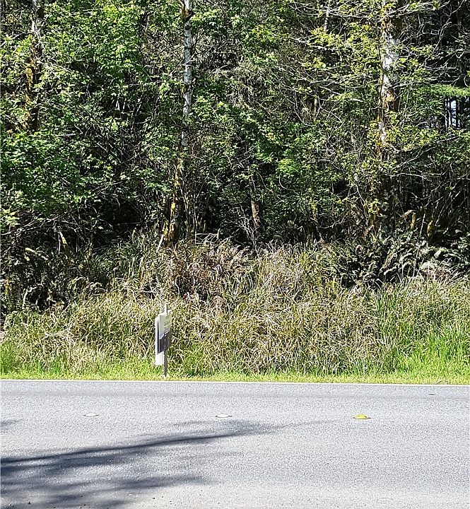 1st image of 129 Duck Lake Dr SE