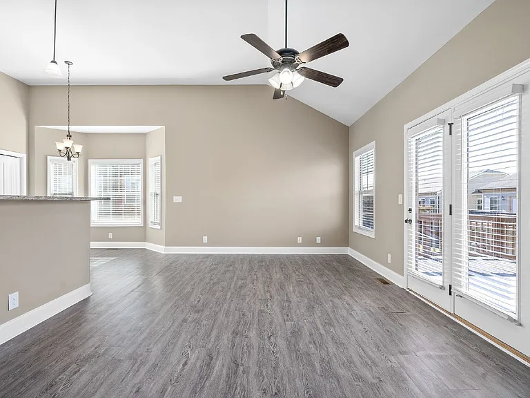 172 Dundee Dr — Photo 11