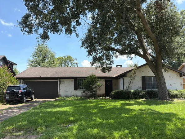 1730 Williamsburg Ln, Beaumont, TX 77706