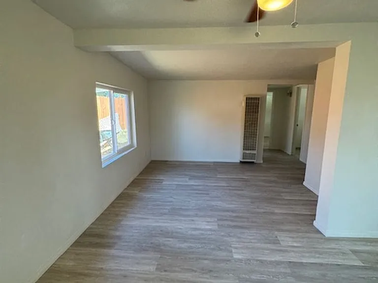 23892 Hemlock Ave — Photo 8