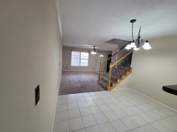 1589 E 120th St, Olathe, KS 66061