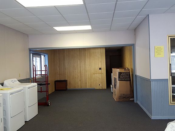 3rd image of 126 E Academy St