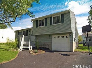 3882 Songbird Ln, Liverpool, NY 13090