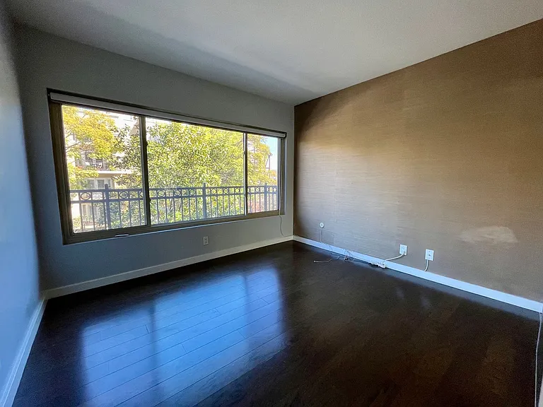 141 S Clark Dr #306 — Photo 10