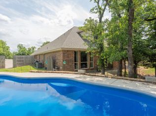 416 Ketron Rd, Burleson, TX 76028