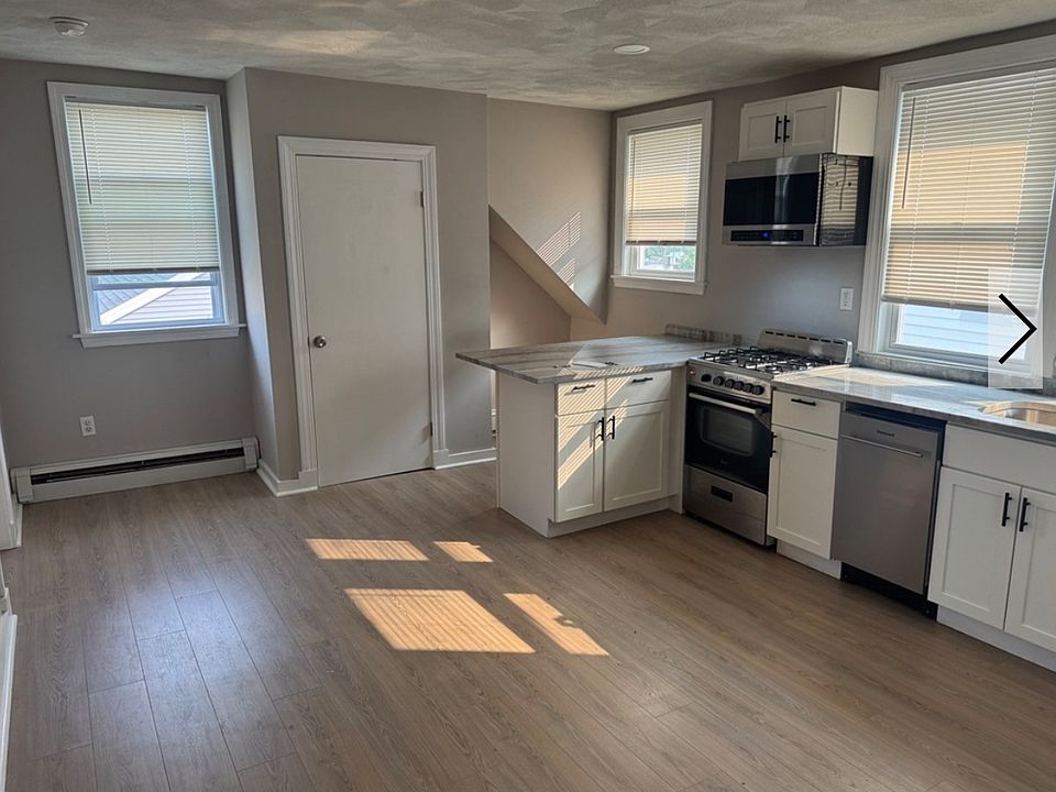 1st image of 62 Greenwich St APT 2