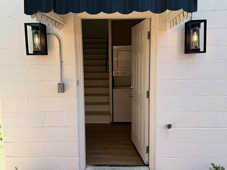 109 Odell St — Photo 1