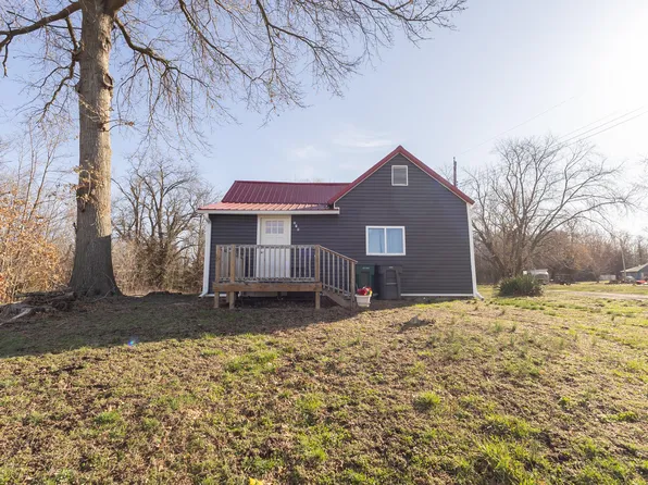 210 Howard St, Huntsville, MO 65259