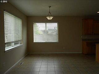4th image of 16706 NE 10th Way