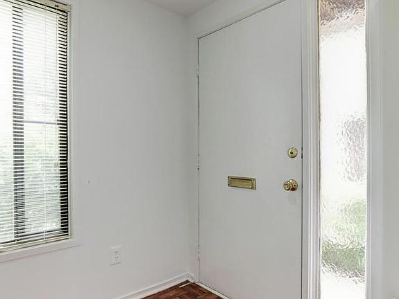 2nd image of 9681 Brassie Way