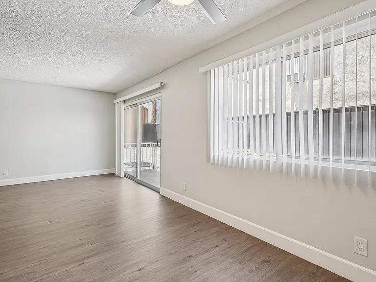 245 South Serrano Ave — Photo 60