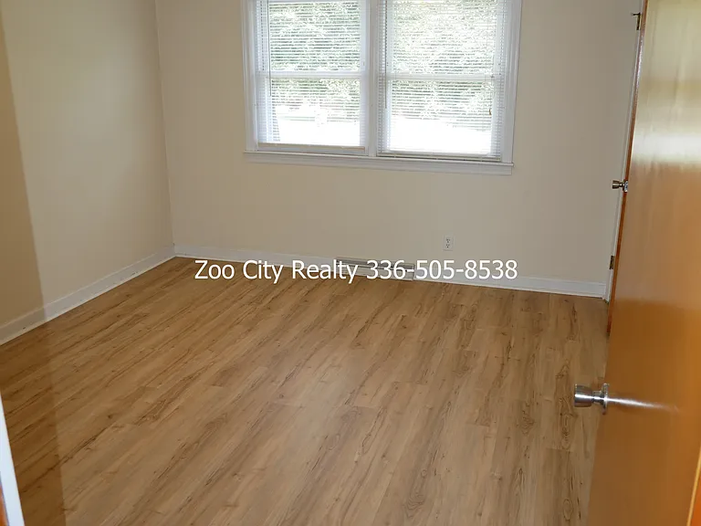 678 Mack Rd — Photo 7