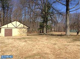 1328 Old Ford Rd, Huntingdon Valley, PA 19006