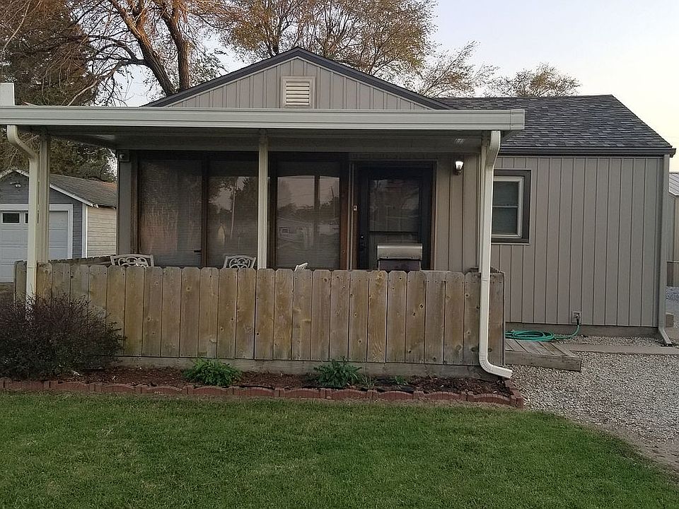 1st image of 205 E Avenue A