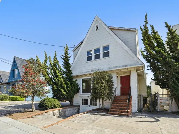 4264 Howe St, Oakland, CA 94611