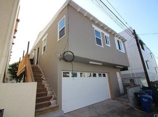 217 27th St, Hermosa Beach, CA 90254