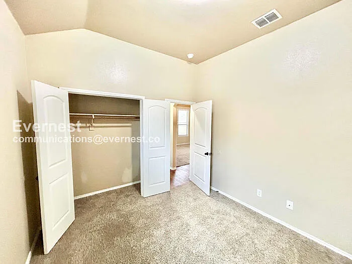1335 Piedmont Dr — Photo 10