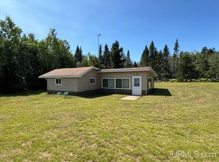792 Deer Lake Rd, Crystal Falls, MI 49920