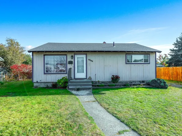 2303 N Upriver Ct, Spokane, WA 99217