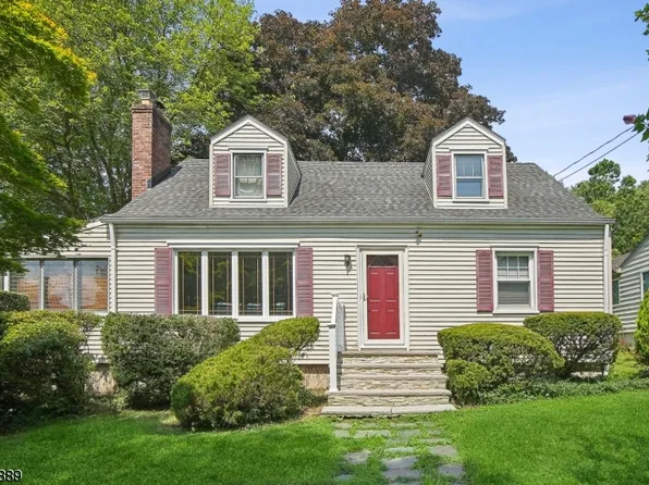 114 Littleton Rd, Morris Plains Boro, NJ 07950