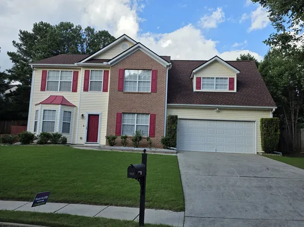 1529 Sydney Pond Cir, Lawrenceville, GA 30046