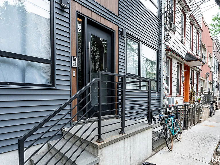 1628 Summerfield St #2B — Photo 29