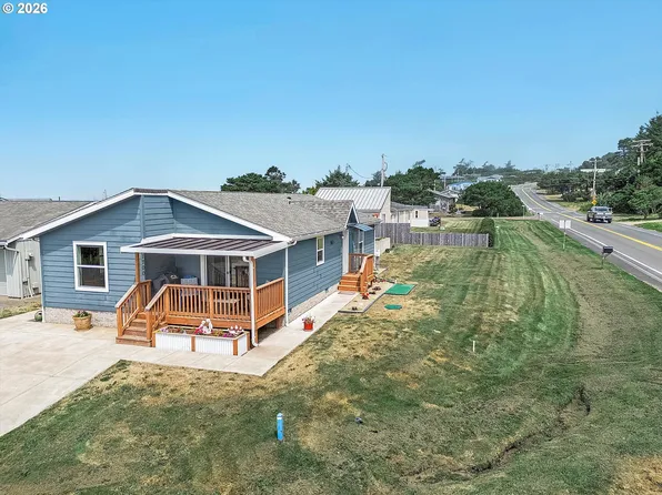 1700 NW Westward Ho St, Waldport, OR 97394