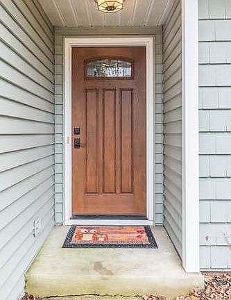 3rd image of 1604 S Highland Ave