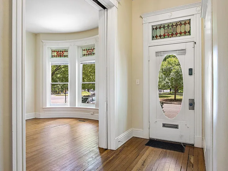 1920 Princess Anne Ave — Photo 5