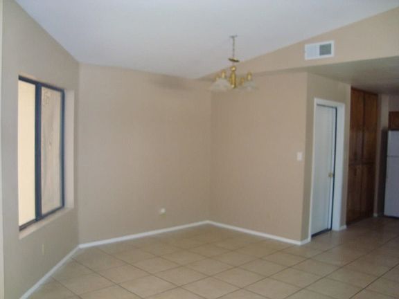 3rd image of 12192 E Del Verde Dr