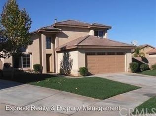 811 Deleon Ct, Hemet, CA 92543