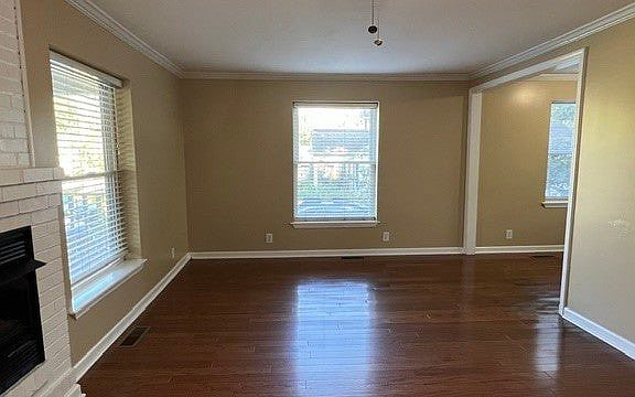 4th image of 421 18th St NW