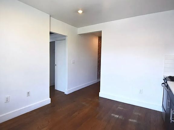 5th image of 165 W 127th St APT 3B