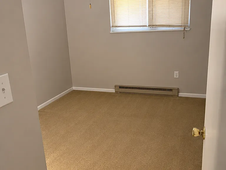 106 Baldwin Rd — Photo 8