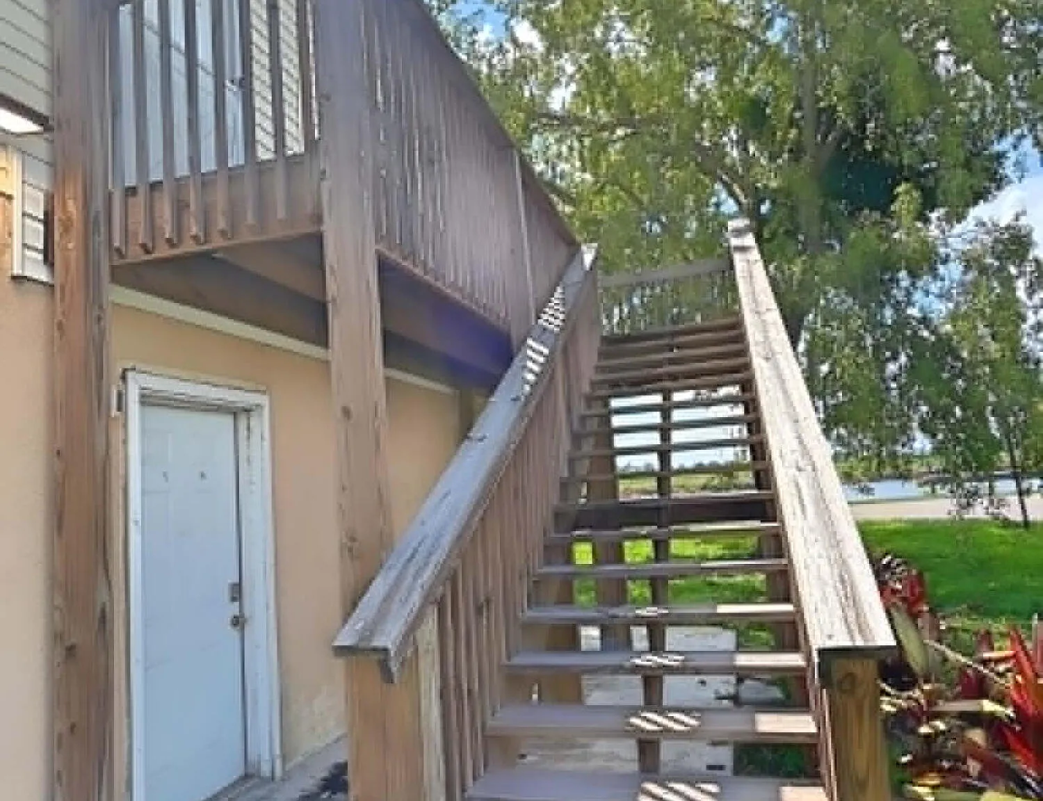 3 bed, 2.0 bath, 1180 sqft, $1,350 — Photo 4