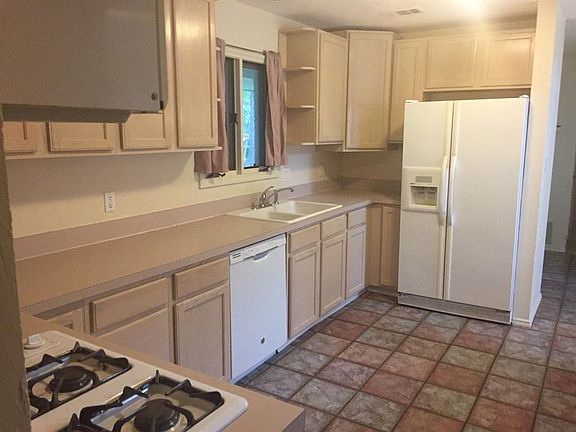 5th image of 2508 Loving Ave #2508