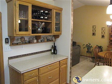 Custom Hutch