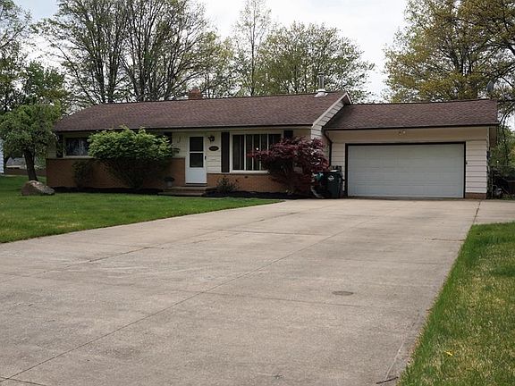 2nd image of 8684 Parkdale Dr
