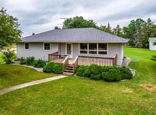 202 Drake Ave, Argusville, ND 58005