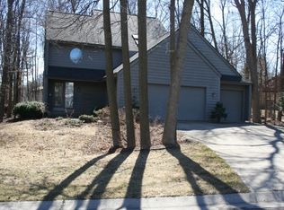 4245 S Coventry Rd, New Berlin, WI 53151