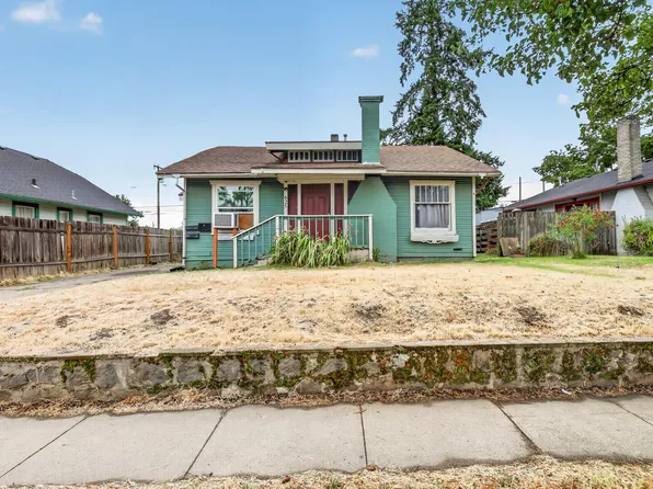 625 W Jackson St, Medford, OR 97501