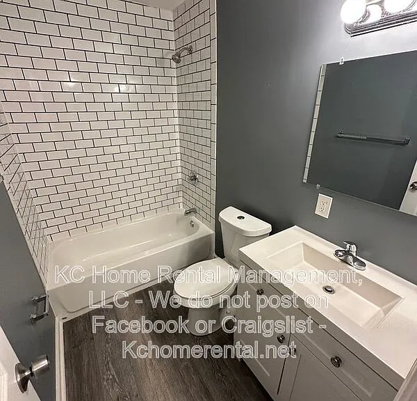 3118 N 55th St #B — Photo 18