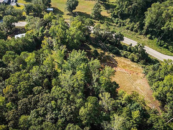 4th image of 1192 Renfroe Rd