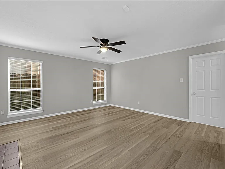 4241 Mountain Peak Way — Photo 10