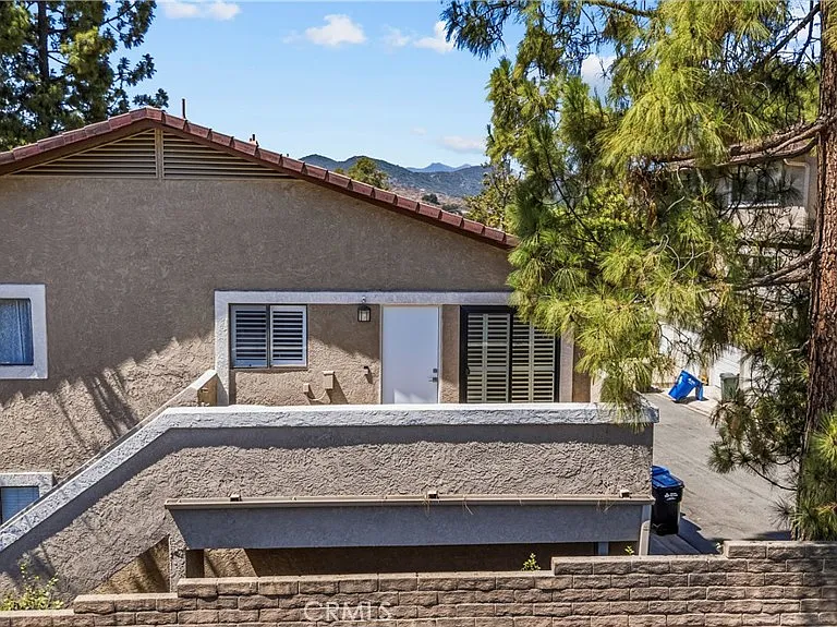 1631 Charterwood Ct — Photo 1