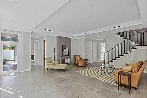 470 Old Towne Ln — Photo 22