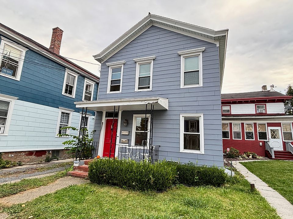 Exterior Front - 30 8th Street #2 Hudson NY