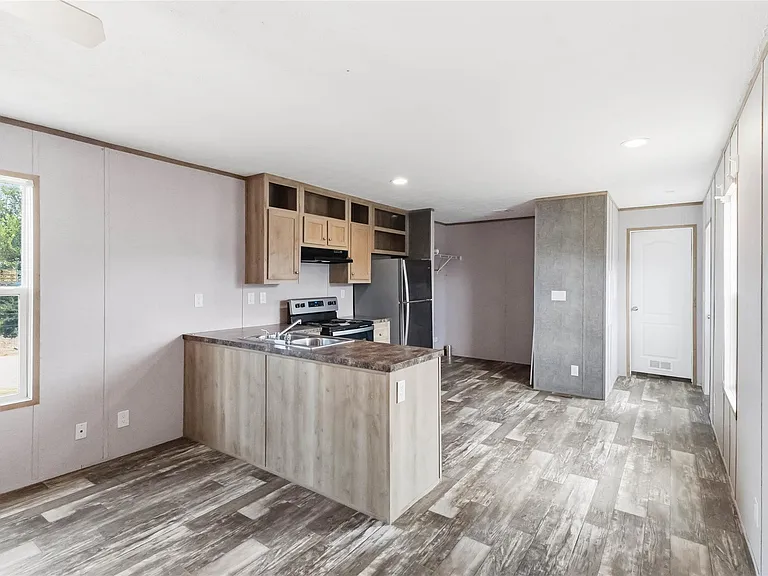 5670 E Austin St — Photo 10