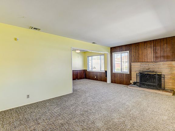 5th image of 3773 McNab Ave