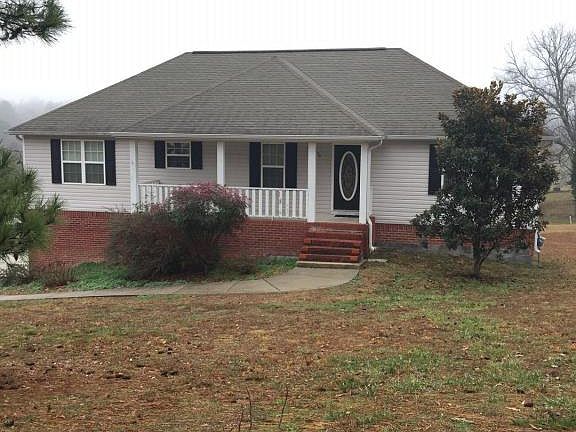 2nd image of 270 Lauren Cir #3